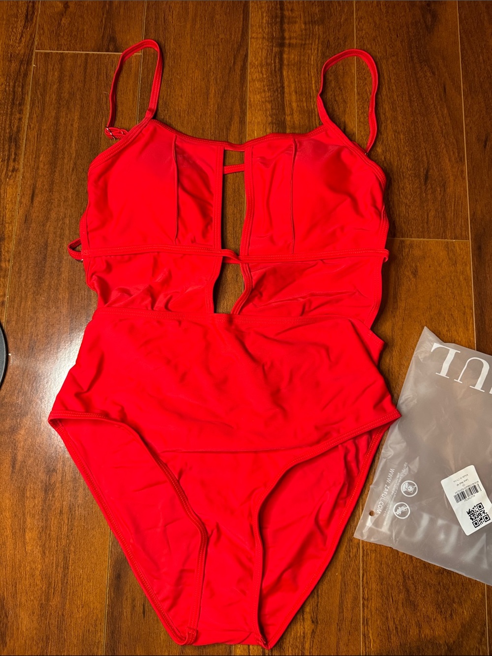 Zaful Red Orange Cutout Strappy High Waisted One-Piece Swimsuit Medium New